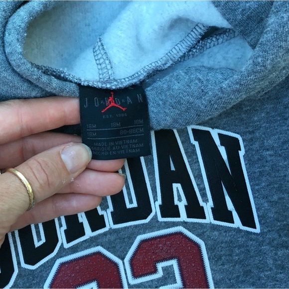 Baby Jordan 23 Nike Sweat Set - 18 months - Picture 3 of 4